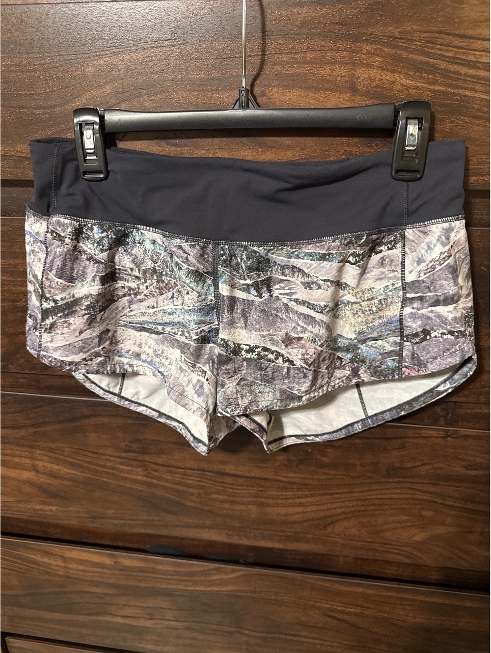 Lululemon Speed Ups Long 4” Shorts Size 6 Digital Oasis Grey Multi / True Navy